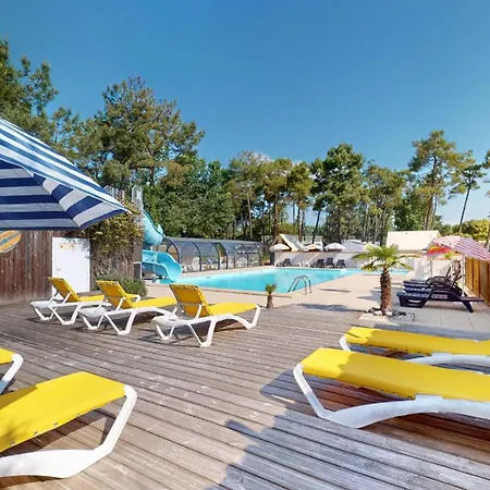 Le Bois Perdu Avec Piscines Casa de Férias