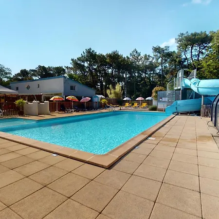 Le Bois Perdu Avec Piscines